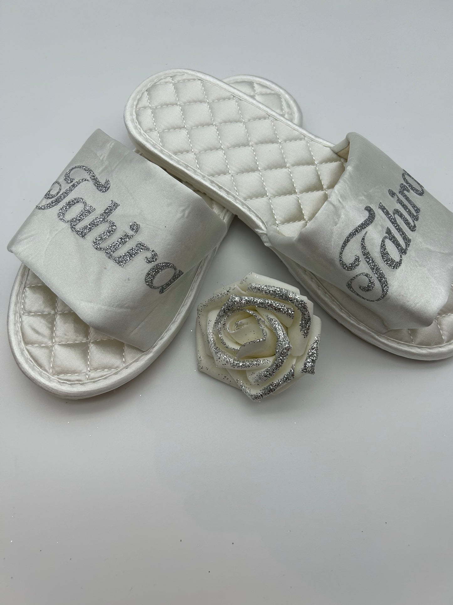 chausson satin Blanc